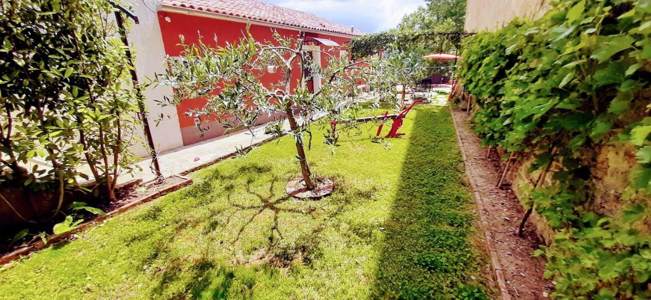Provvidenza Villa Motovun Eksteriør billede