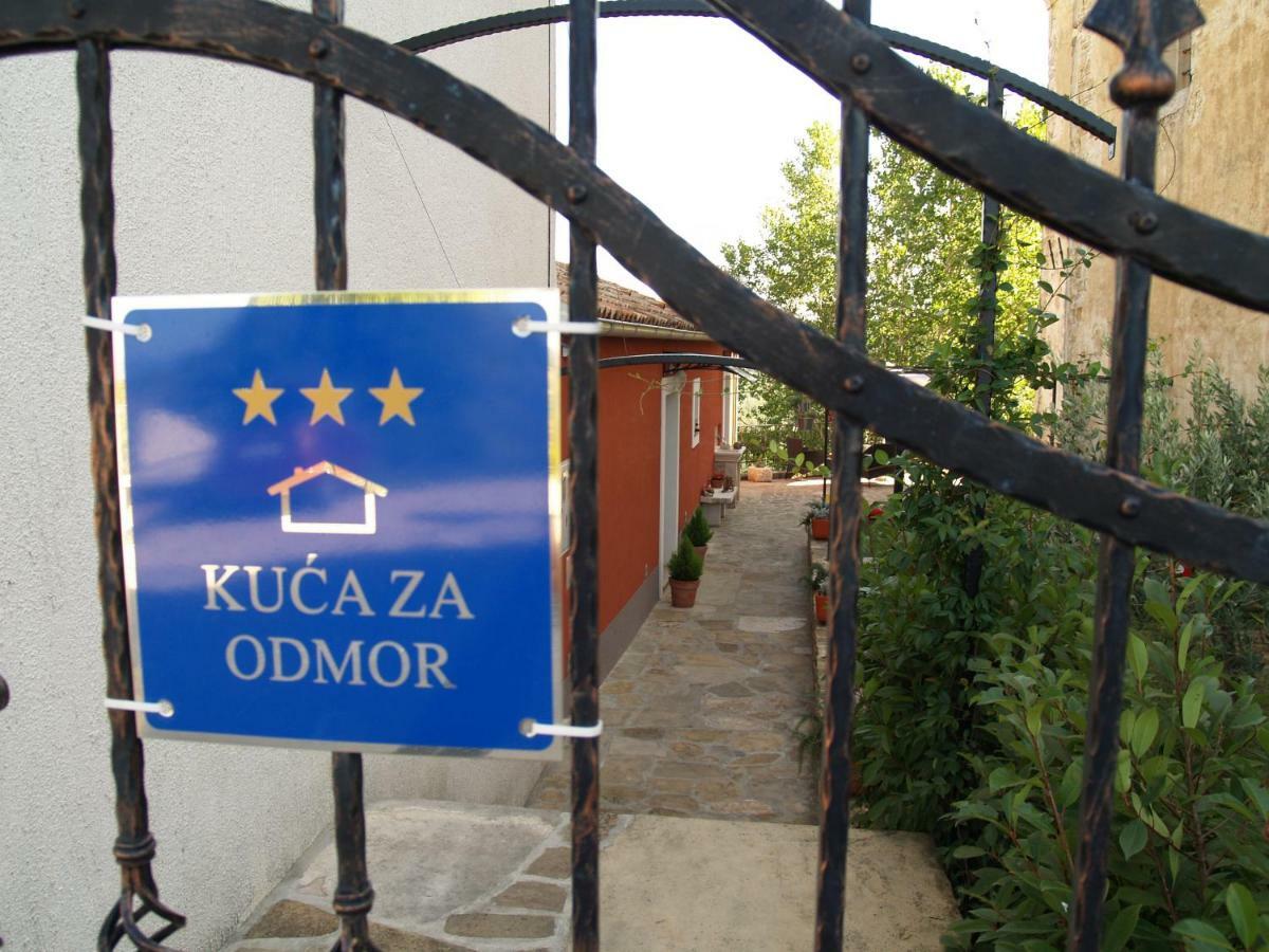 Provvidenza Villa Motovun Eksteriør billede