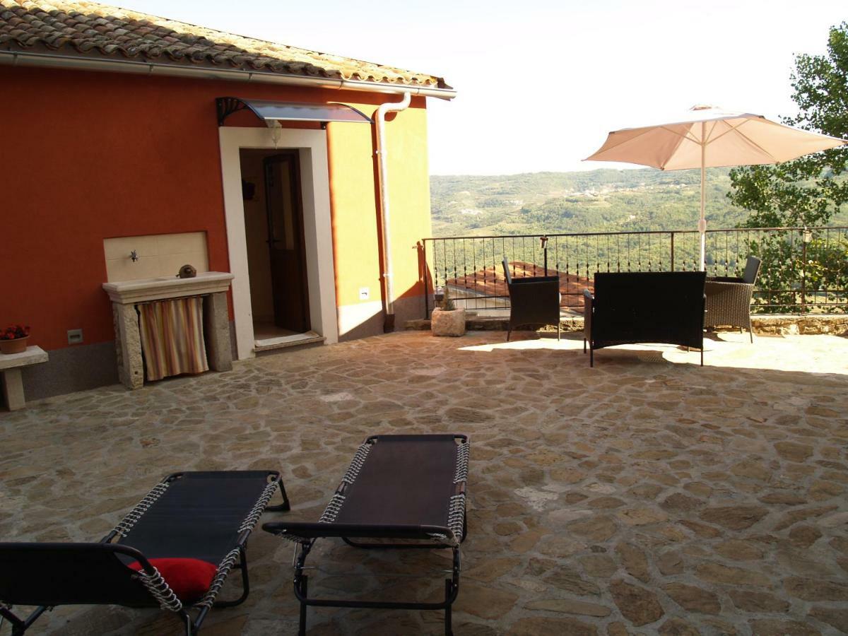 Provvidenza Villa Motovun Eksteriør billede