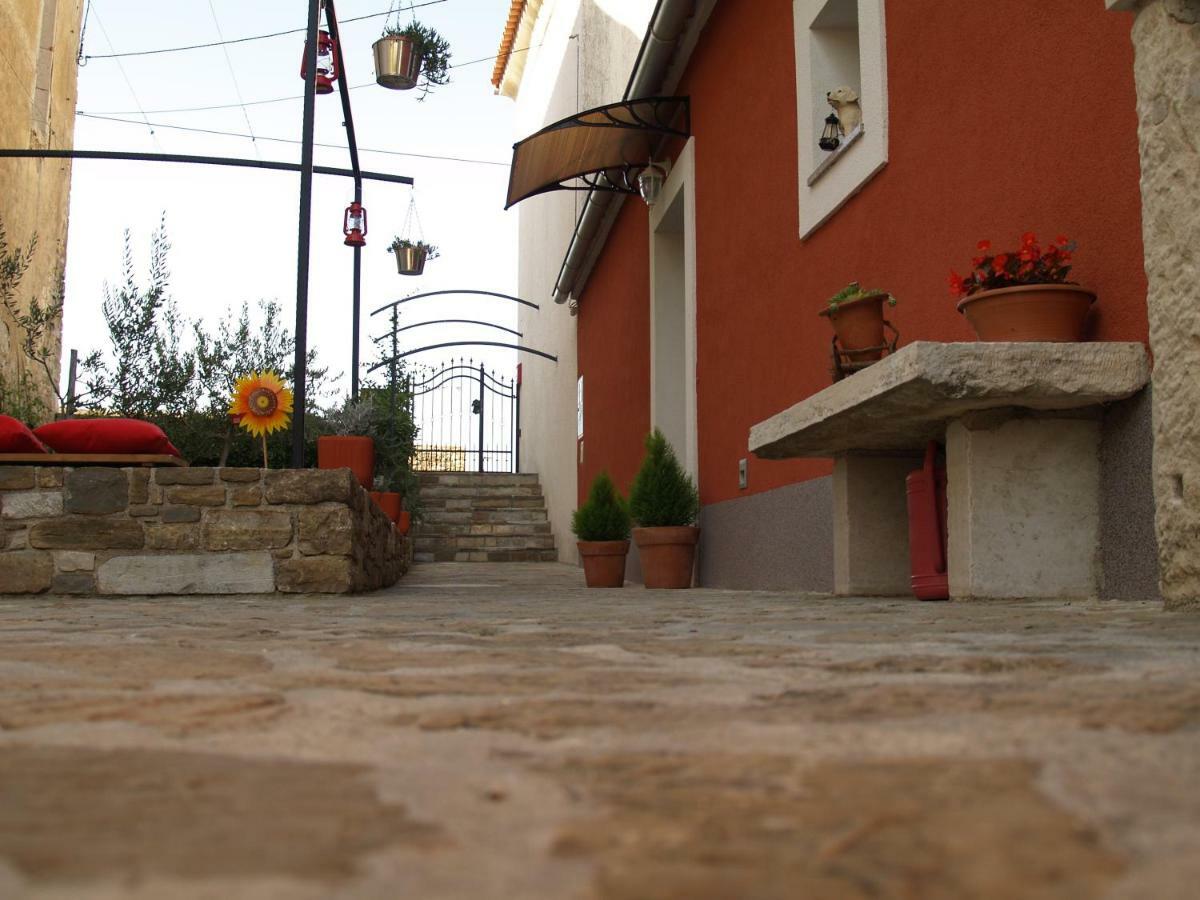 Provvidenza Villa Motovun Eksteriør billede